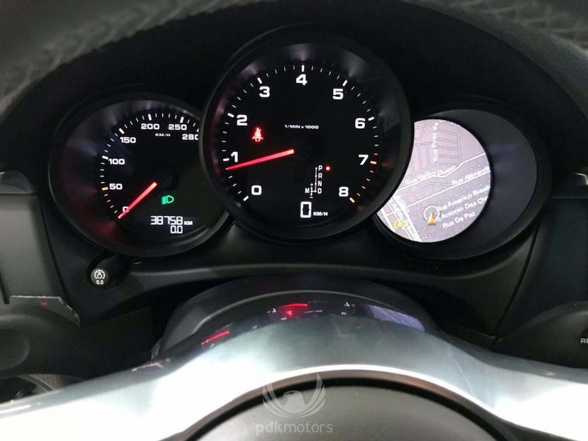 Foto do veículo PORSCHE  MACAN 2.0 2015 40.956 KM 289.000,00
