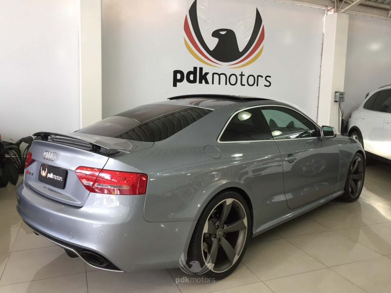 Foto do veículo AUDI  RS5 2011 22.951 KM 169.000,00