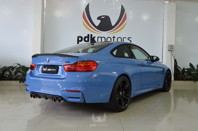 Foto do veículo BMW  M4 COUPE 2015 18.770 KM 314.000,00