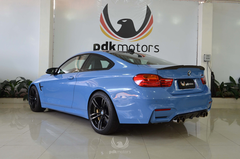 Foto do veículo BMW  M4 COUPE 2015 18.770 KM 314.000,00