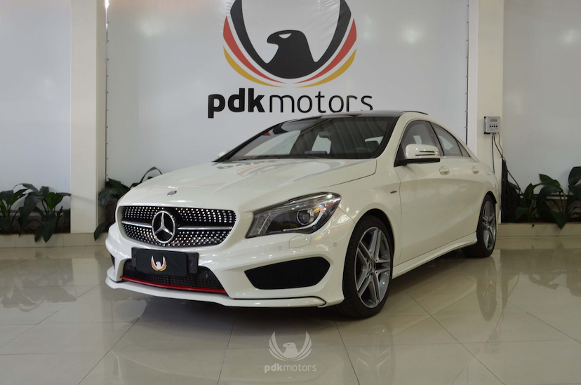 Foto do veículo MERCEDES-BENZ  CLA 250 SPORT 2015 17.500 KM 189.000,00