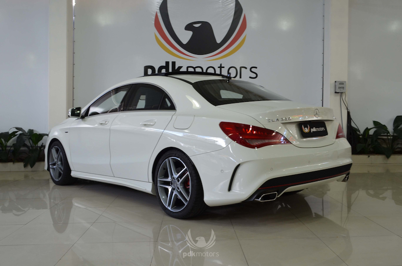 Foto do veículo MERCEDES-BENZ  CLA 250 SPORT 2015 17.500 KM 189.000,00