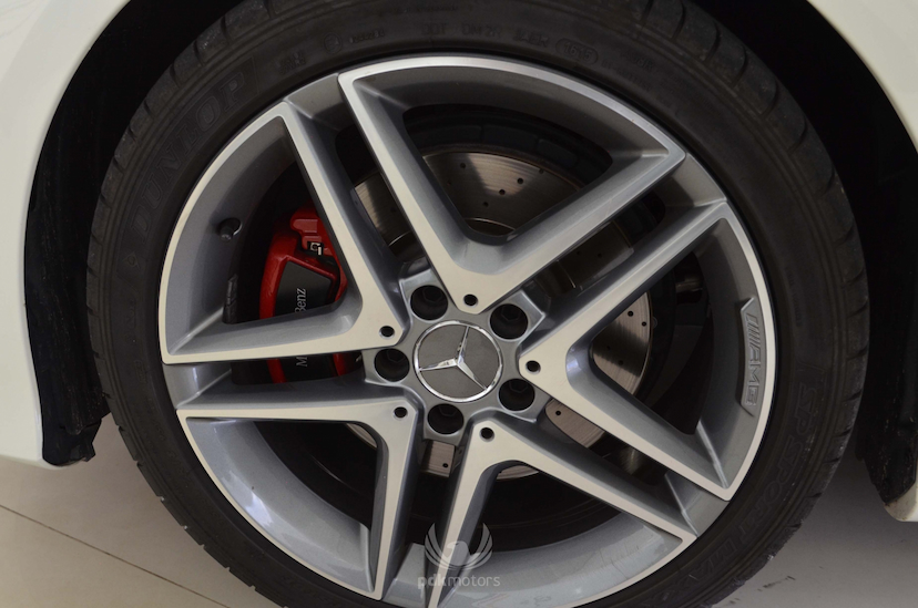 Foto do veículo MERCEDES-BENZ  CLA 250 SPORT 2015 17.500 KM 189.000,00