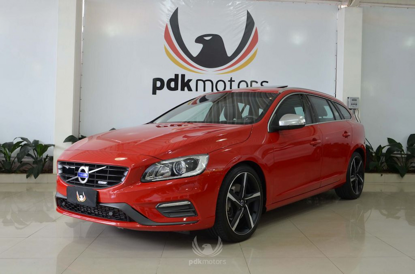 Foto do veículo VOLVO  V60 T6 R-DESIGN 2014 13.550 KM 159.900,00