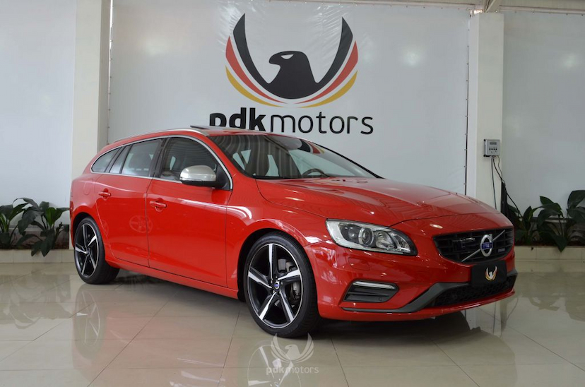 Foto do veículo VOLVO  V60 T6 R-DESIGN 2014 13.550 KM 159.900,00