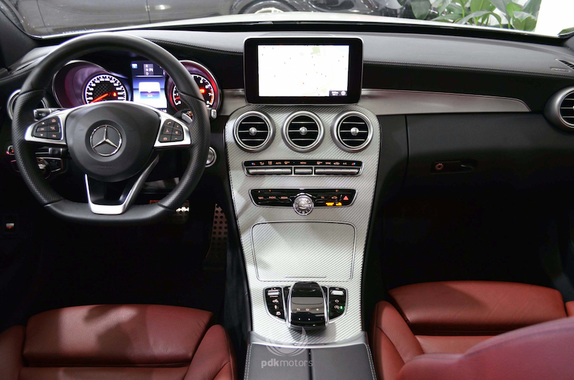 Foto do veículo MERCEDES-BENZ  C 450 AMG 2016 5.360 KM 280.000,00