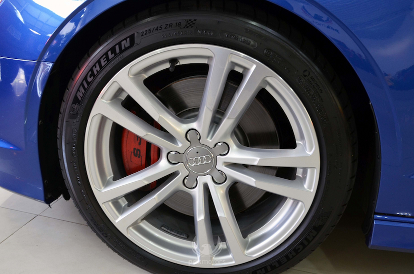 Foto do veículo AUDI  S3 SEDAN QUATTRO 2015 37.550 KM 184.900,00