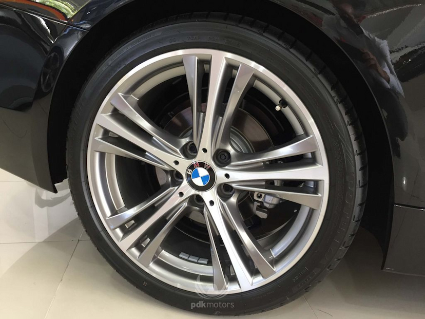 Foto do veículo BMW  430I SPORT CABRIO 2017 3.125 KM 232.000,00
