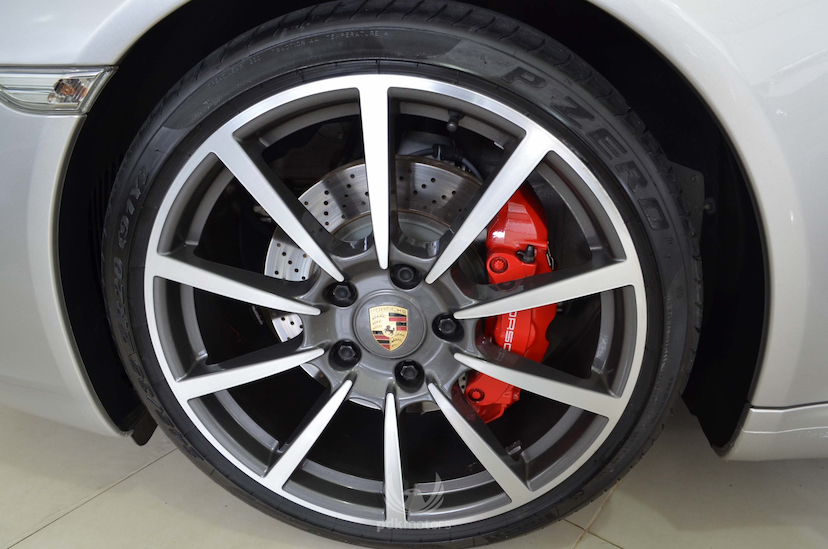 Foto do veículo PORSCHE  911 CARRERA S 2013 15.955 KM 429.000,00