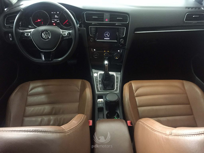 Foto do veículo VOLKSWAGEN  GOLF 1.4 TSI HIGHLINE 2014 59.600 KM 83.000,00