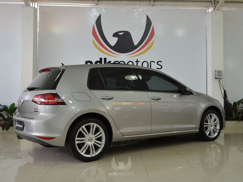 Foto do veículo VOLKSWAGEN  GOLF 1.4 TSI HIGHLINE 2014 59.600 KM 83.000,00