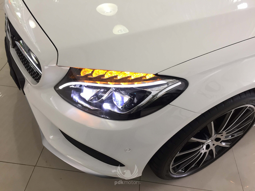 Foto do veículo MERCEDES-BENZ  C43 AMG COUPE 2017 591 KM 369.000,00