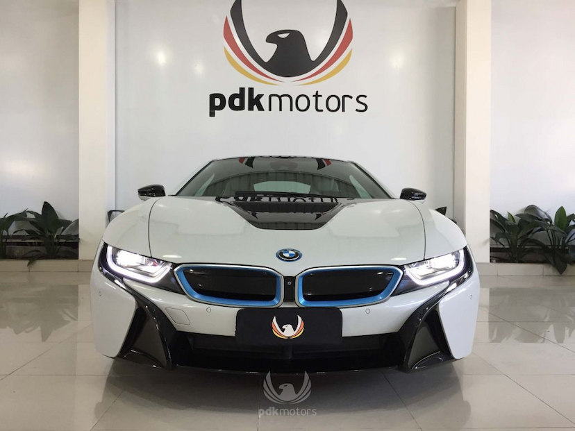 Foto do veículo BMW  I8 2016 550 KM 518.000,00