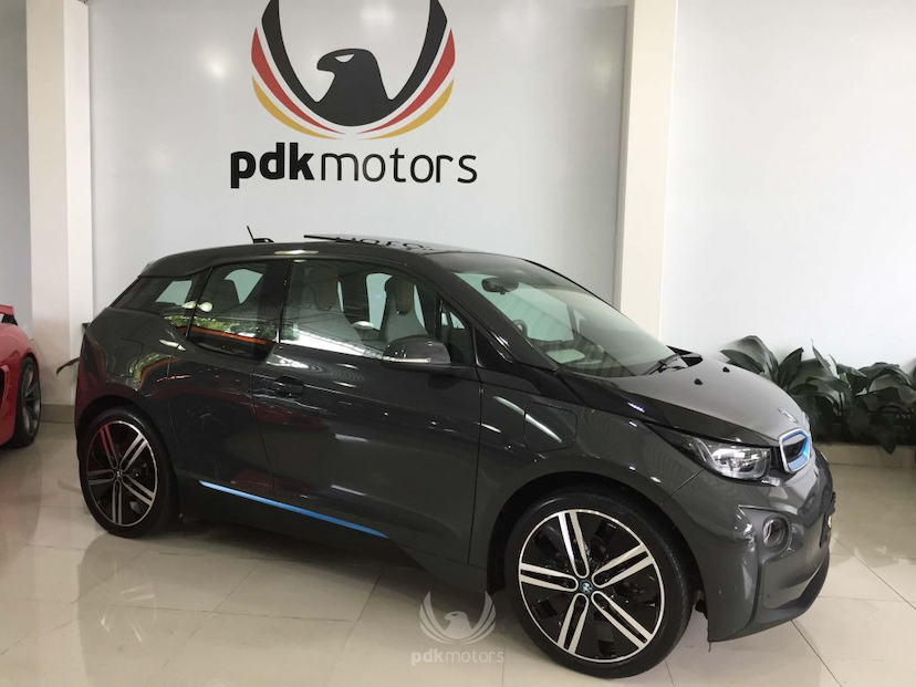 Foto do veículo BMW  I3 FULL REX 2015 3.223 KM 174.900,00