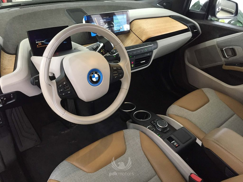 Foto do veículo BMW  I3 FULL REX 2015 3.223 KM 174.900,00