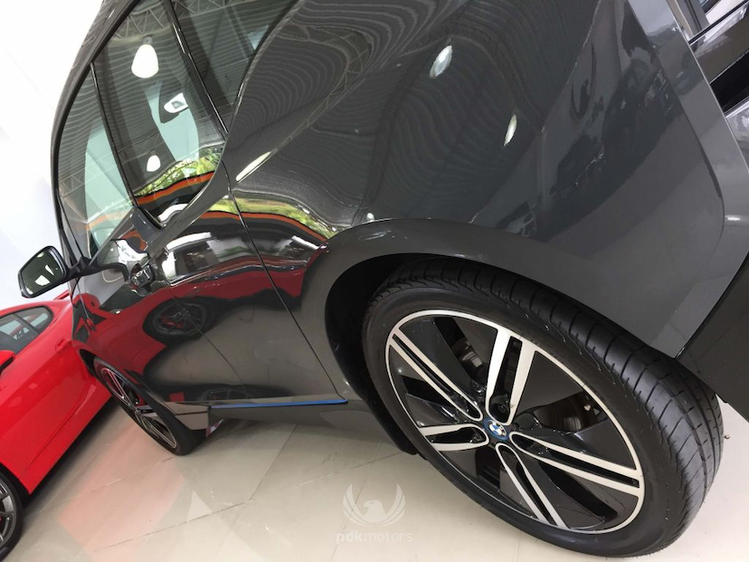 Foto do veículo BMW  I3 FULL REX 2015 3.223 KM 174.900,00