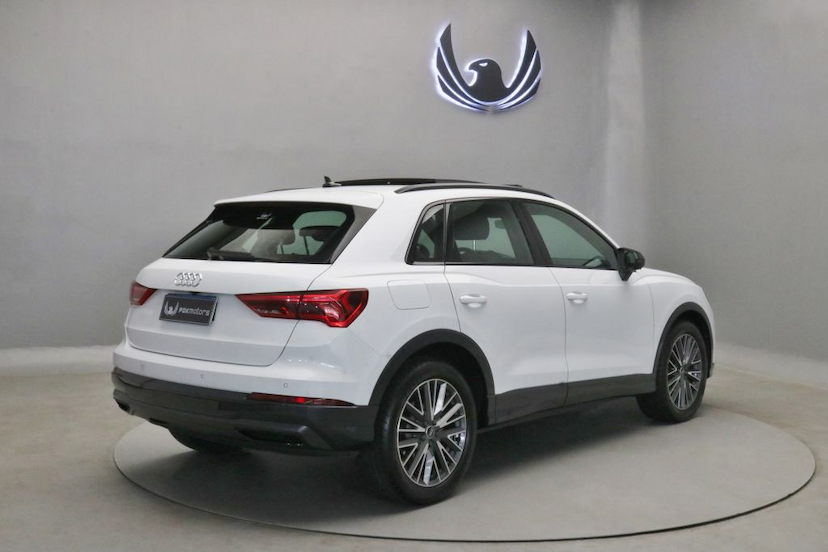Foto do veículo AUDI Q3 BLACK S-TRONIC 2021 17.400 KM 279.000,00