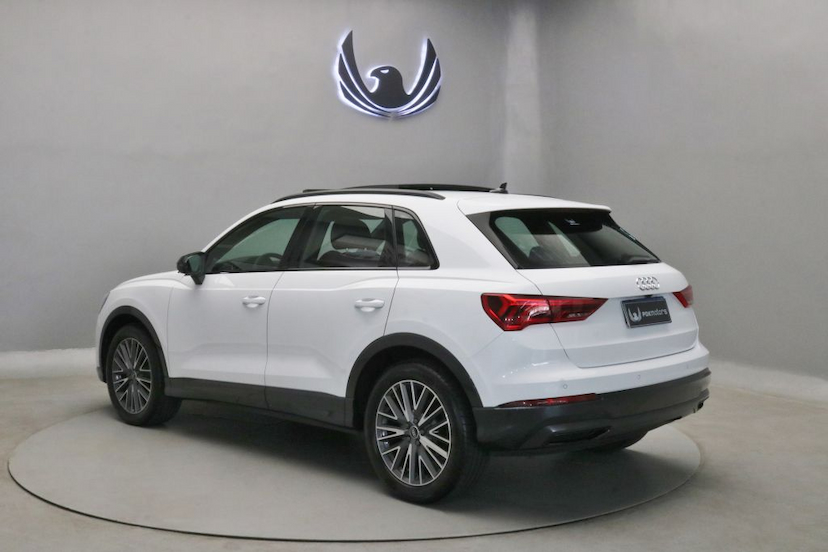 Foto do veículo AUDI Q3 BLACK S-TRONIC 2021 17.400 KM 279.000,00