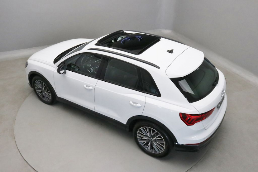 Foto do veículo AUDI Q3 BLACK S-TRONIC 2021 17.400 KM 279.000,00