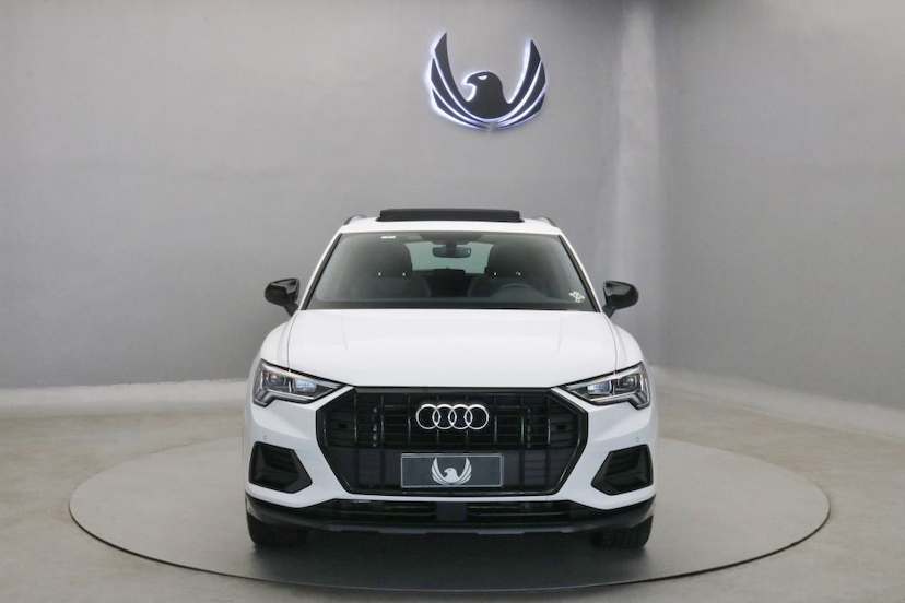 Foto do veículo AUDI Q3 BLACK S-TRONIC 2021 17.400 KM 279.000,00