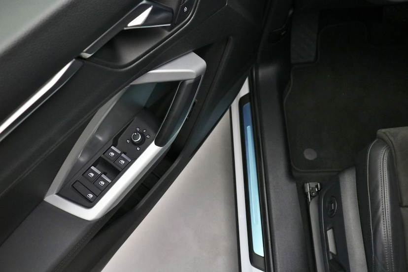 Foto do veículo AUDI Q3 BLACK S-TRONIC 2021 17.400 KM 279.000,00