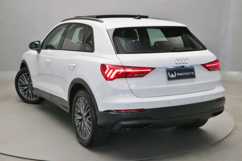 Foto do veículo AUDI Q3 BLACK S-TRONIC 2021 17.400 KM 279.000,00
