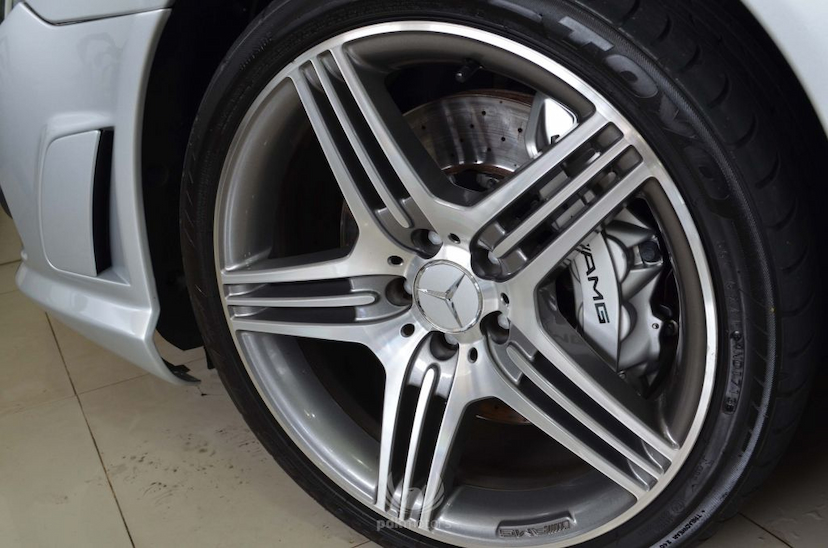 Foto do veículo MERCEDES-BENZ  SL 63 AMG 2009 43.969 KM 199.000,00