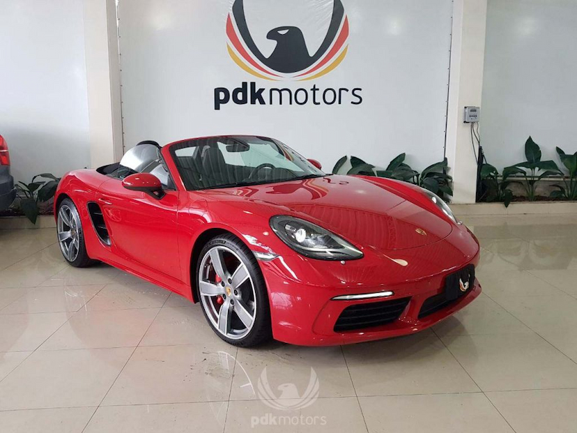 Foto do veículo PORSCHE  718 BOXSTER S 2018 3.495 KM 439.000,00
