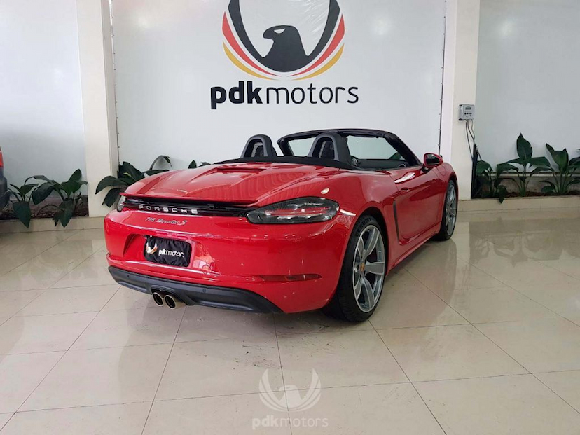 Foto do veículo PORSCHE  718 BOXSTER S 2018 3.495 KM 439.000,00