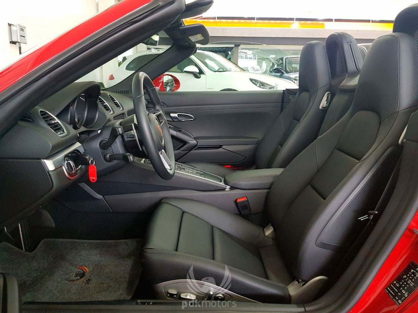 Foto do veículo PORSCHE  718 BOXSTER S 2018 3.495 KM 439.000,00
