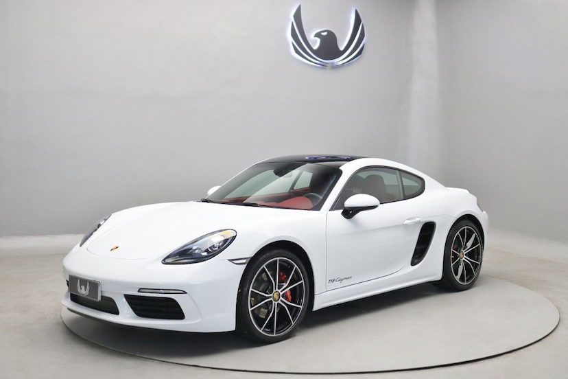 Foto do veículo PORSCHE 718 CAYMAN 2020 20.940 KM 550.000,00