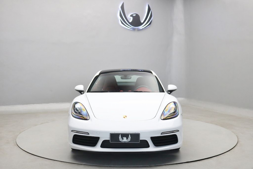 Foto do veículo PORSCHE 718 CAYMAN 2020 20.940 KM 550.000,00