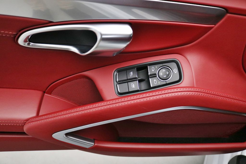 Foto do veículo PORSCHE 718 CAYMAN 2020 20.940 KM 550.000,00