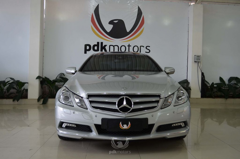 Foto do veículo MERCEDES-BENZ  E350 COUPE PLUS 2010 30.035 KM 110.000,00