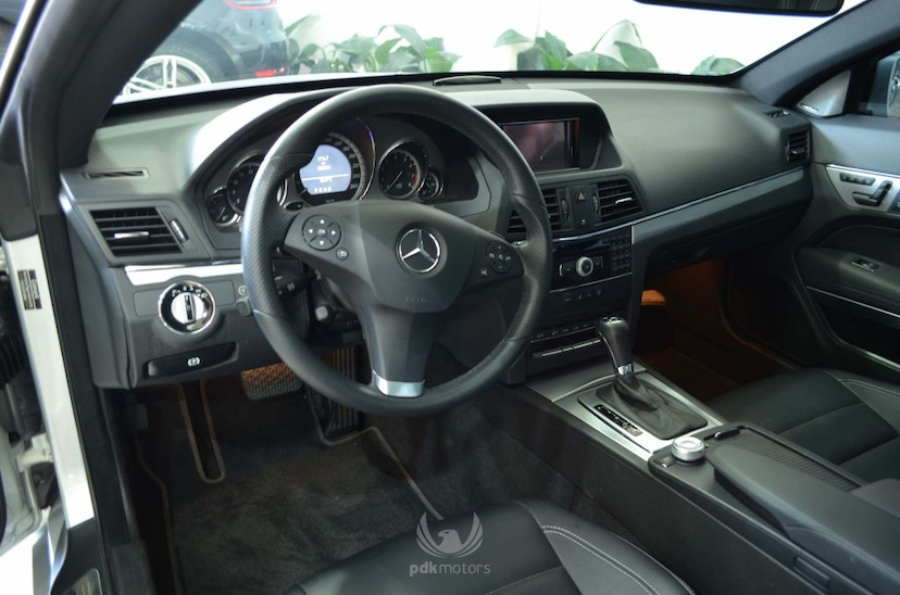 Foto do veículo MERCEDES-BENZ  E350 COUPE PLUS 2010 30.035 KM 110.000,00
