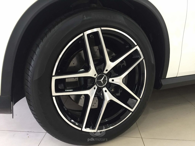 Foto do veículo MERCEDES-BENZ  GLE 43 AMG COUPE 2017 11.500 KM 489.000,00