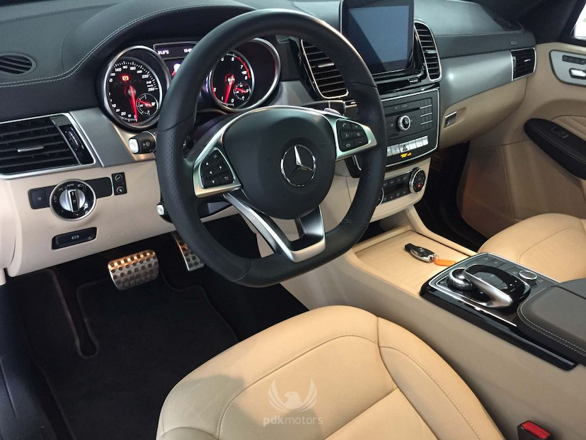 Foto do veículo MERCEDES-BENZ  GLE 43 AMG COUPE 2017 11.500 KM 489.000,00