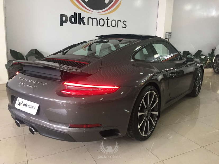 Foto do veículo PORSCHE  911 CARRERA S 2017 8.211 KM 599.000,00