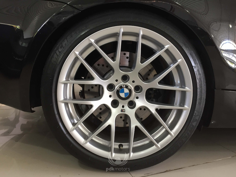 Foto do veículo BMW  1M 2012 13.200 KM 235.000,00