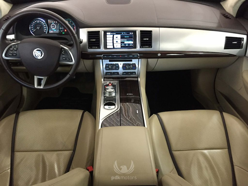 Foto do veículo JAGUAR  XF 3.0 PORTFOLIO 2013 28.450 KM 135.000,00