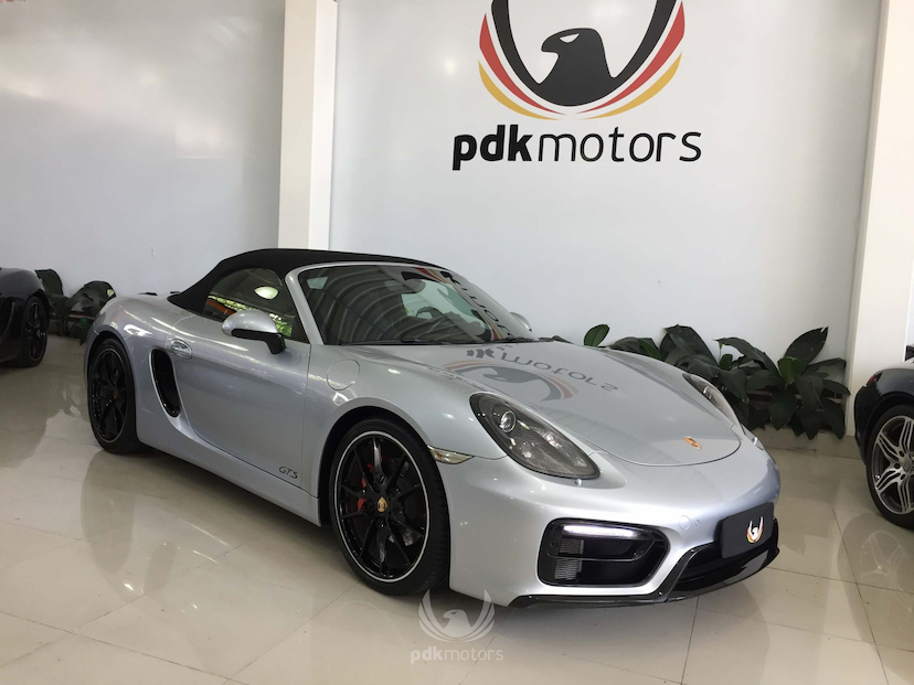 Foto do veículo PORSCHE  BOXSTER GTS 2015 9.880 KM 389.000,00