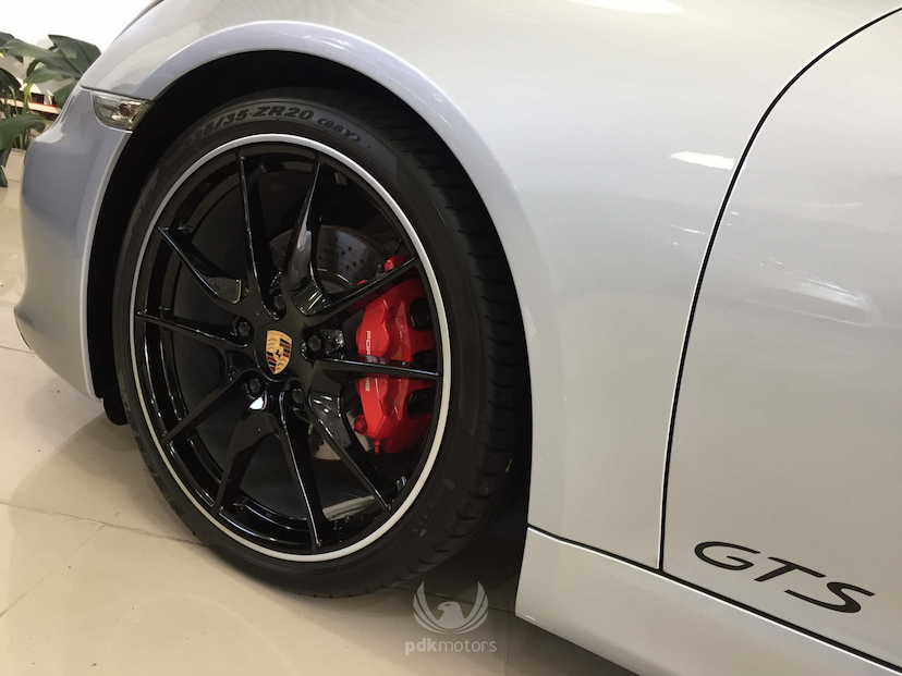 Foto do veículo PORSCHE  BOXSTER GTS 2015 9.880 KM 389.000,00