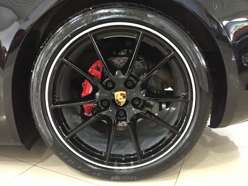 Foto do veículo PORSCHE  BOXSTER GTS 2016 10.410 KM 409.000,00
