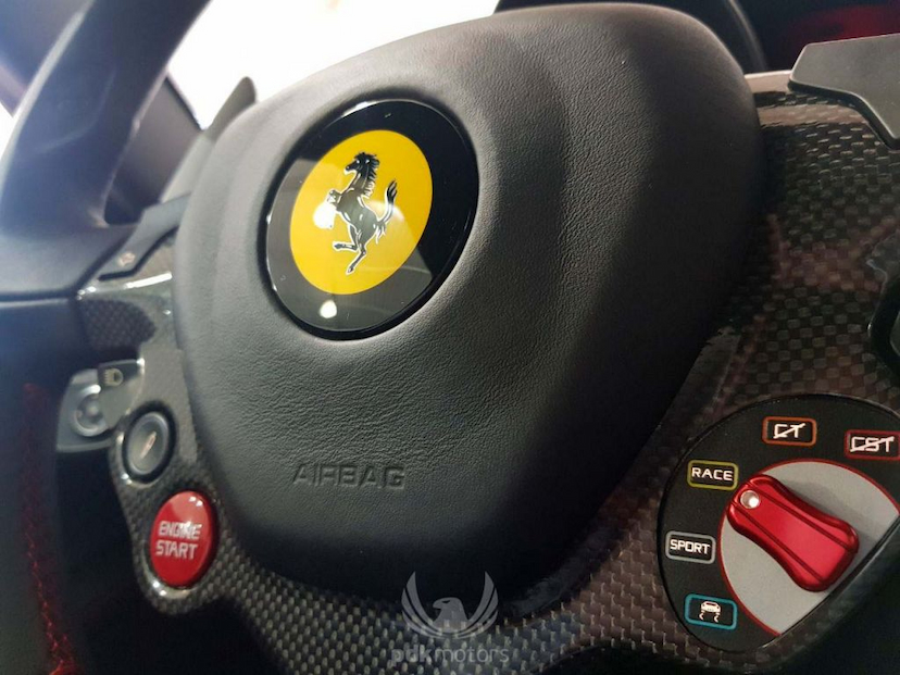 Foto do veículo FERRARI  458 ITALIA 2011 8.318 KM 1.070.000,00