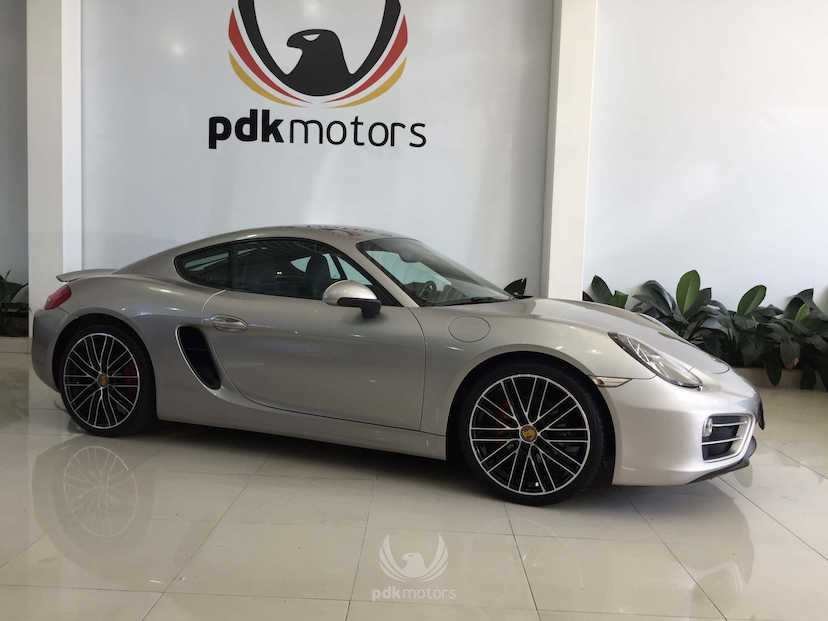 Foto do veículo PORSCHE  CAYMAN 2014 19.485 KM 269.000,00