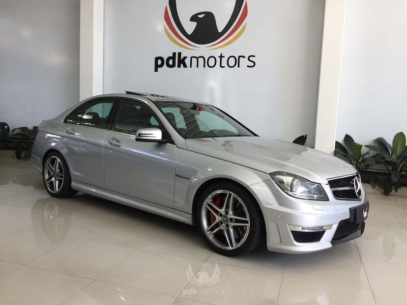 Foto do veículo MERCEDES-BENZ  C63 AMG 2012 49.072 KM 184.900,00