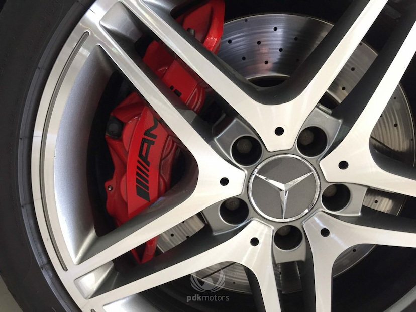 Foto do veículo MERCEDES-BENZ  C63 AMG 2012 49.072 KM 184.900,00