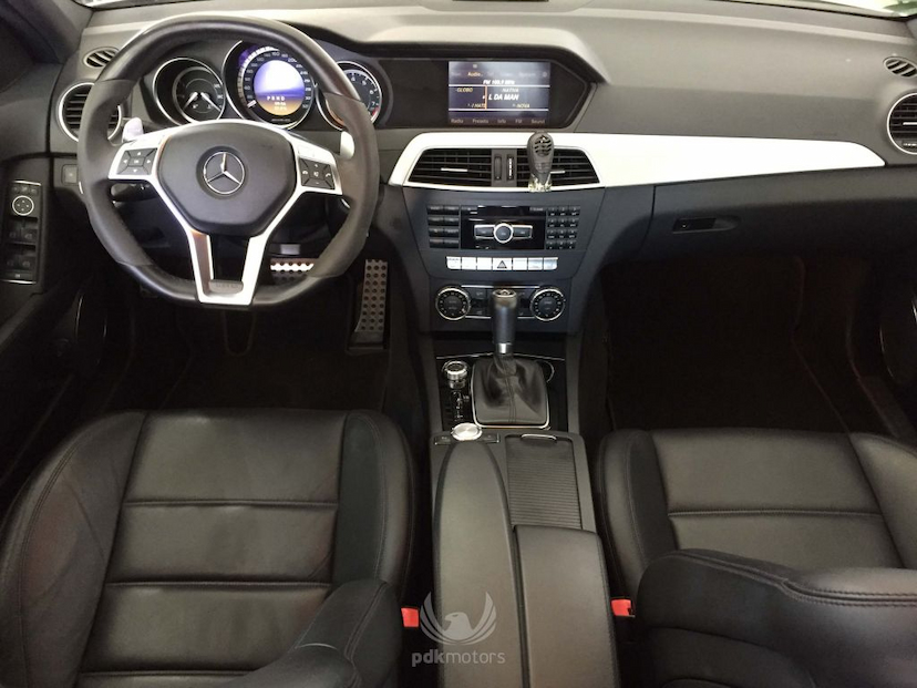 Foto do veículo MERCEDES-BENZ  C63 AMG 2012 49.072 KM 184.900,00