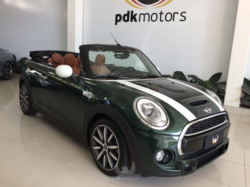 Foto do veículo MINI  CABRIO COOPER S 2018 4.660 KM 159.000,00