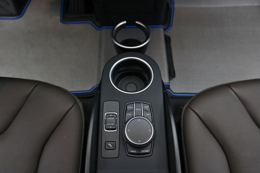 Foto do veículo BMW I3 BEV 120AH 2022 2.390 KM 369.000,00